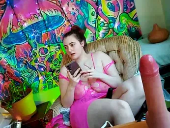Snowbunnycake_131 webcam model stream image