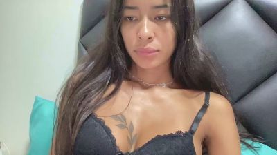 Zana_kim webcam model stream image