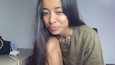 Zana_kim webcam cam4 model stream image