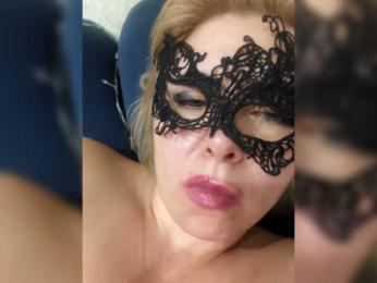 JulAmur webcam model stream image