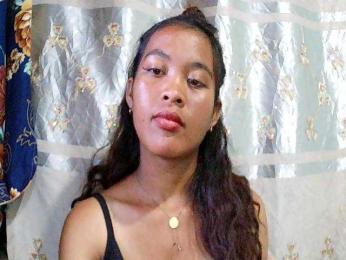 Nina-001 webcam model stream image