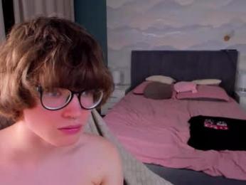 syndydels webcam model stream image