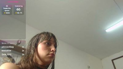 Zohet_kriss webcam model stream image