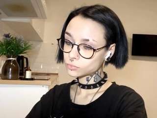 blondellroundtree webcam model stream image