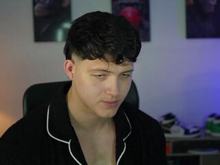 Hazzan Velez webcam model stream image