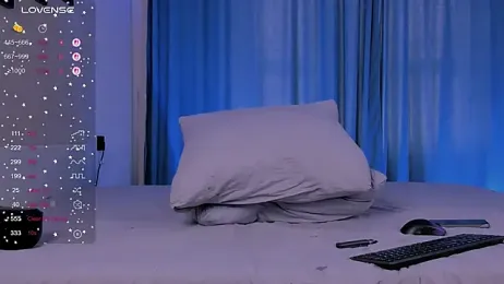 Shiny_Jennifer webcam model stream image