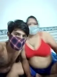 LoveOnStream webcam model stream image