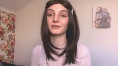 YukIsaacs webcam model stream image