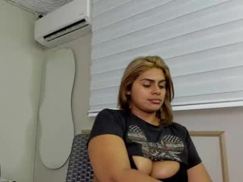 little_sugar19 webcam model stream image