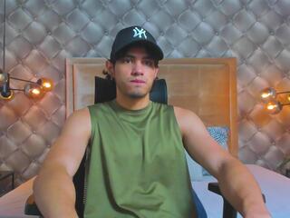Tyler Lions webcam model stream image
