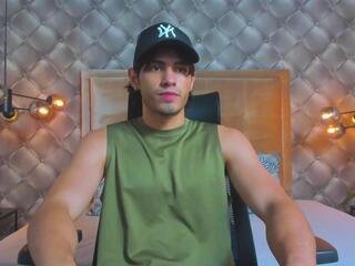 Tyler Lions webcam model stream image