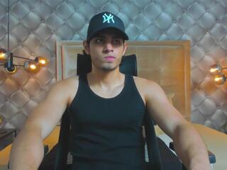 Tyler Lions webcam model stream image
