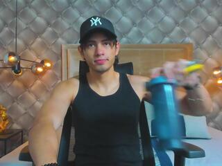 Tyler Lions webcam model stream image