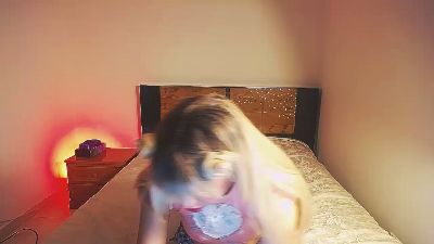 emerald00_ webcam model stream image