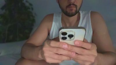 cerezas webcam model stream image