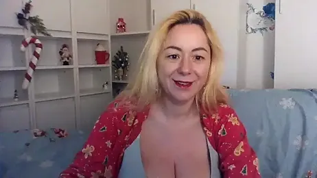 _karolynesyera_ webcam model stream image