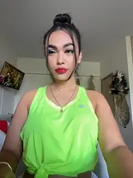 emma_andrew1 webcam stripchat model stream image