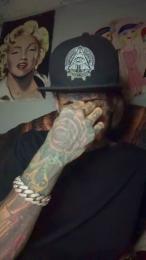 Dyskiz webcam model stream image