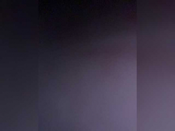 ArtYlaa webcam model stream image