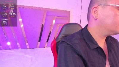 FemAustin webcam model stream image