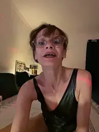 Chris06d22@xh webcam model stream image