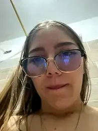 melody-dy webcam model stream image