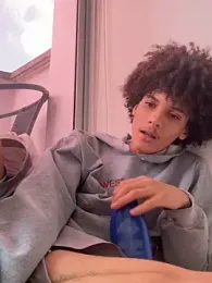 Max_Rain webcam stripchat model stream image