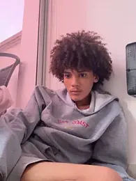 Max_Rain webcam stripchat model stream image