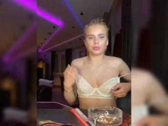 Barbiesweet webcam model stream image