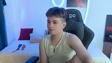 Miless_Cooper webcam model stream image