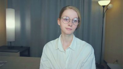 MertieAlie webcam model stream image