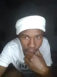 Freelly webcam stripchat model stream image