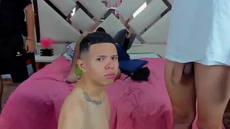 Averange_boys_X webcam model stream image