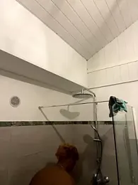 Axel_black10 webcam model stream image