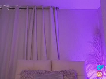 maquiii webcam model stream image