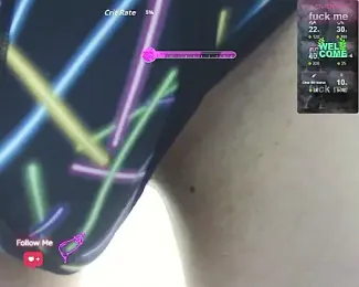 whoaretu webcam model stream image