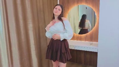 AndraSynan webcam model stream image