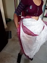 Aanubabya webcam model stream image