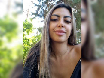 DivineFlair webcam model stream image