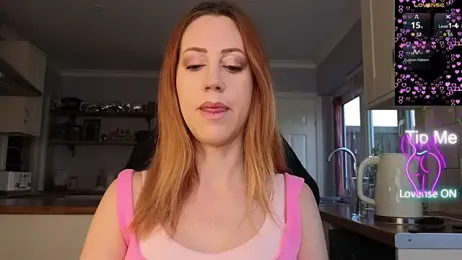 stripmequick webcam model stream image