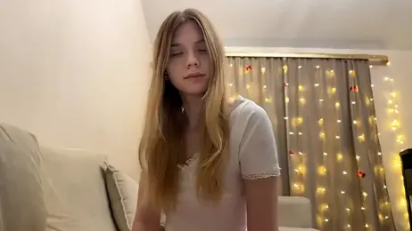 FruityXo webcam model stream image