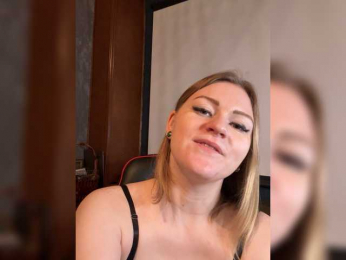 MrsAnna webcam model stream image