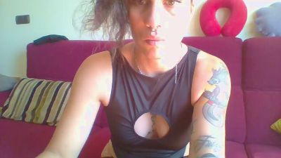 lushowroll webcam model stream image