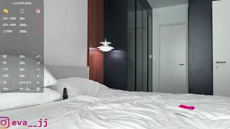 Eva_JJ webcam model stream image