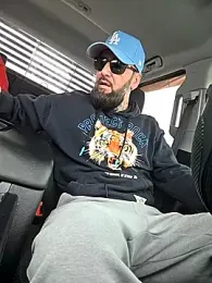 Beardedtattood webcam model stream image