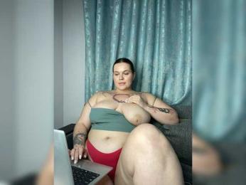 Divine-1 webcam model stream image