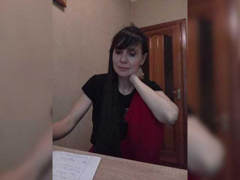 Hellenalonenochka webcam model stream image