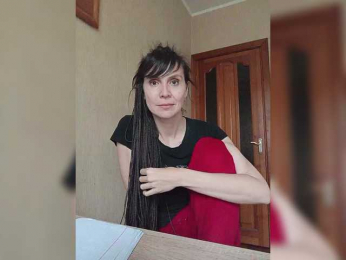 Hellenalonenochka webcam model stream image