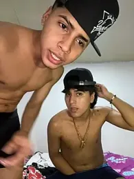 sexy_boys_latins1 webcam model stream image