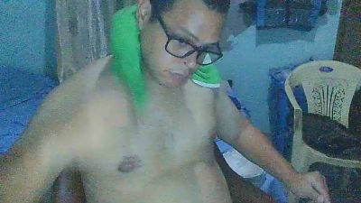 LARQUICK29 webcam cam4 model stream image